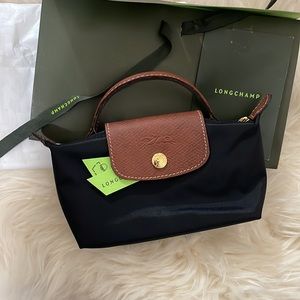 NEW LONGCHAMP POUCH BLACK